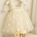 White Daisy First Birthday Dress with Matching “One” Party Crown – Baby Girl Outfit for Cake Smash & Photos