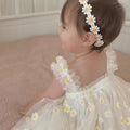 White Daisy First Birthday Dress with Matching “One” Party Crown – Baby Girl Outfit for Cake Smash & Photos