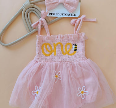 Pink “One” First Birthday Romper for Baby Girl – Daisy Tulle Skirt & Matching Bow Headband – 1st Birthday Outfit